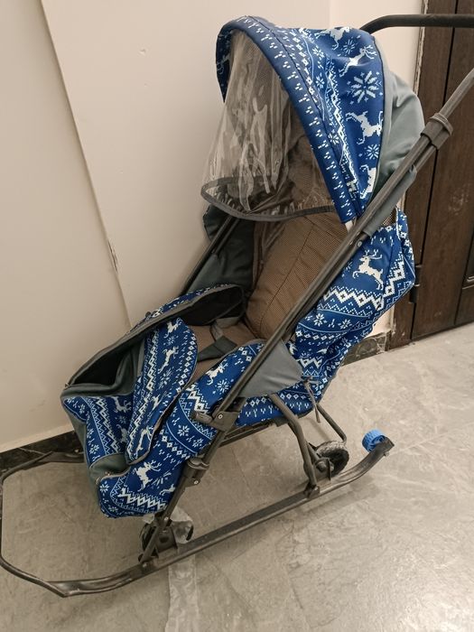 Санки - коляска в хорошем состоянии