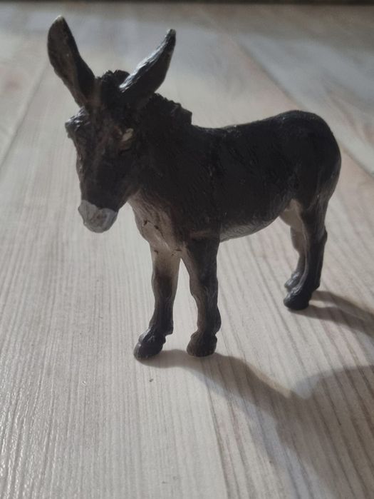 Продам коллекцию животных