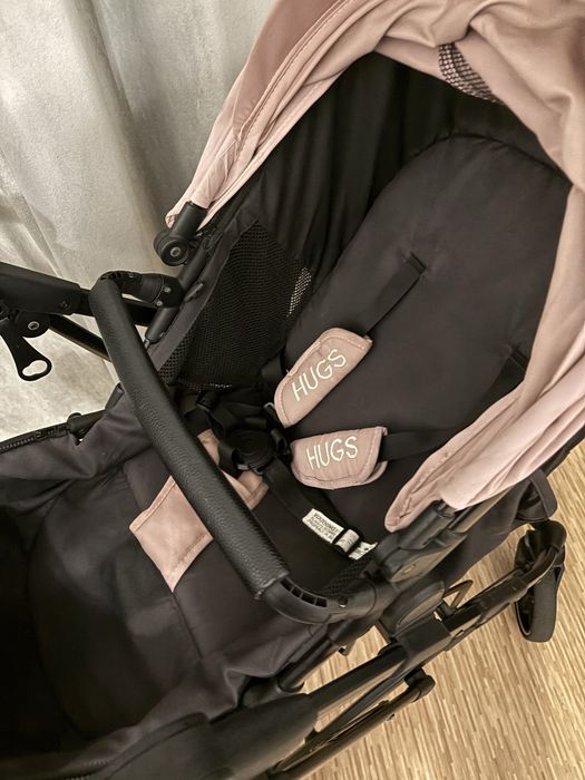 Коляска прогулочная маневренная легкая