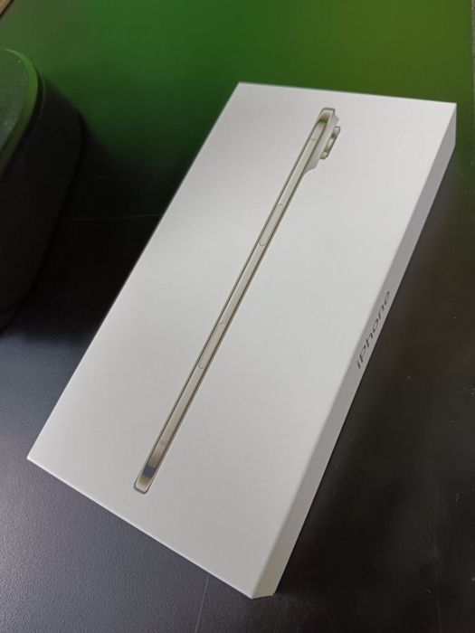 Vand iPhone 17 Air 256Gb  Gold , Sigilat , Garantie