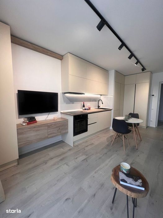 De inchiriat | studio | PIPERA