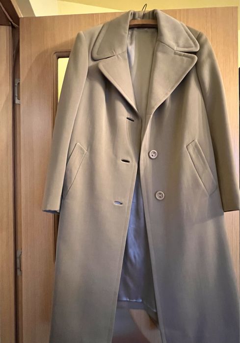 Palton bej marimea 44-46