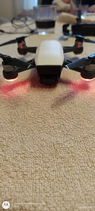 Dronă DJI spark in stare excelentă de funcționare
