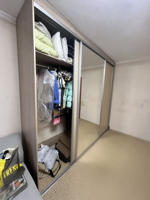 Продам встроенный шкаф