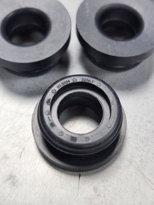 BMW E34 резинка тормозного бочка