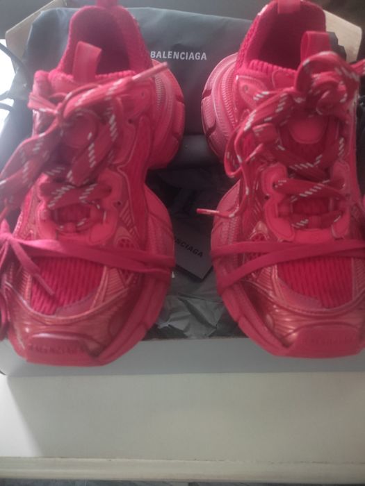 Унисекс маратонки Balenciaga(размер 40),Дамски чехли Nike air 36,5_23см.