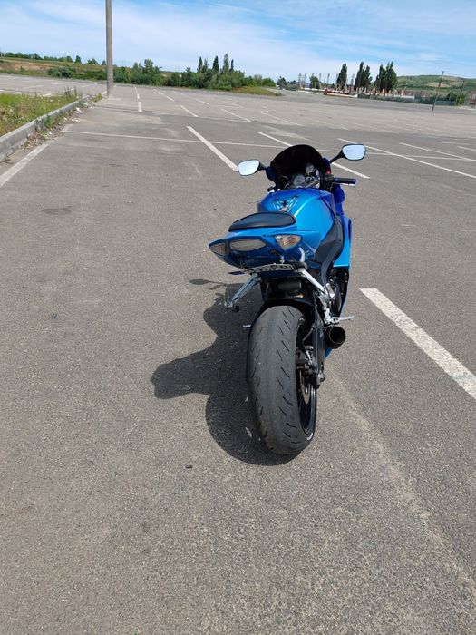 Vând Suzuki gsxr 1000 k7