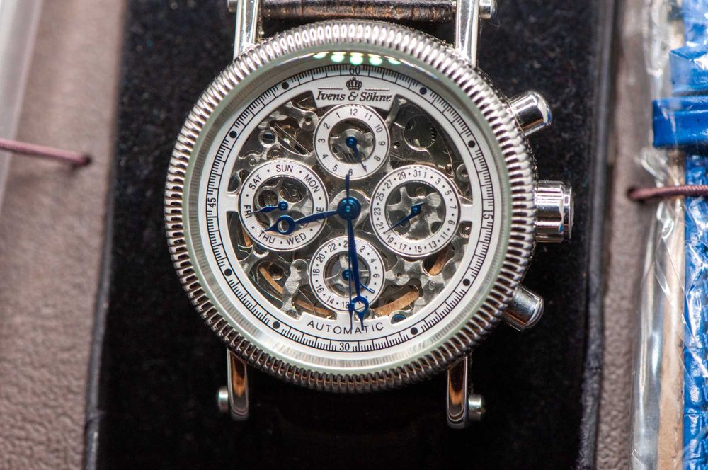 Немски мъжки автоматичен часовник - троен календар - пълен комплект