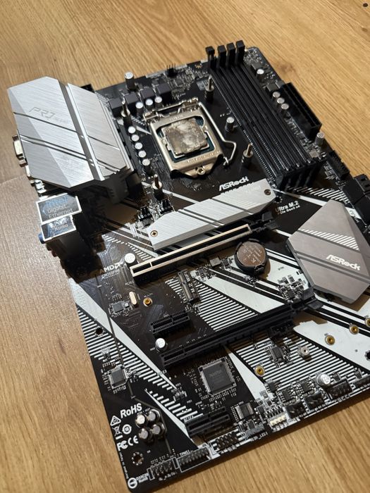 Kit ASRock B365 Pro4 + Intel i5-9400F + Watercooling ID-Cooling 240mm