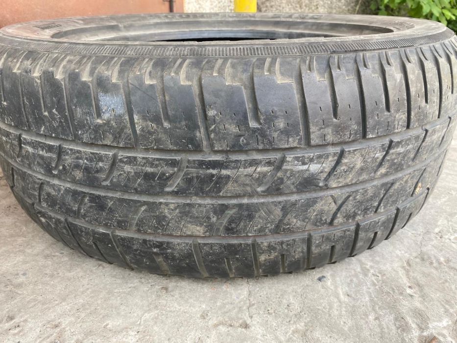Продам дешево покрышки от Х5