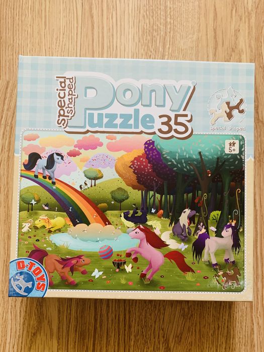 Puzzle superb cu ponei
