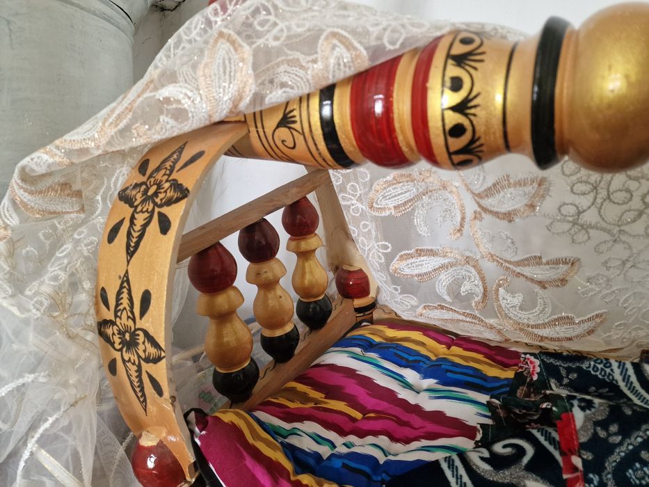 Beshik     Бешик