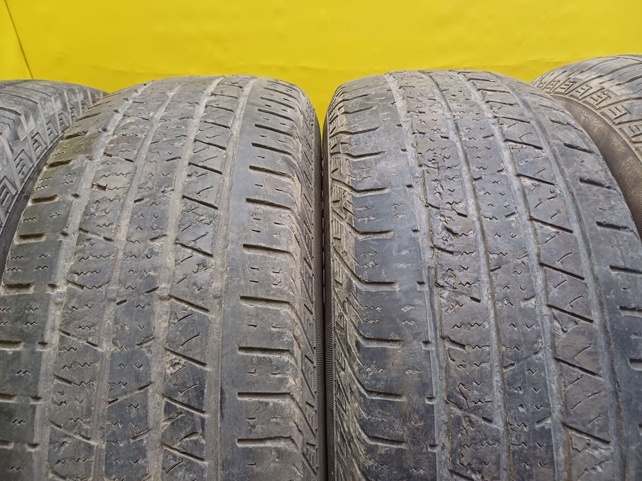 Шины 245/70 R16 Continental комплект.