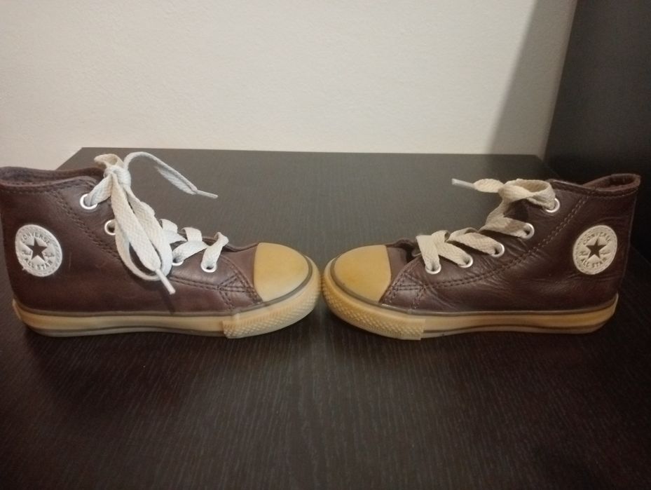 Converse Nr 24, interior 16,5cm, stare foarte bună