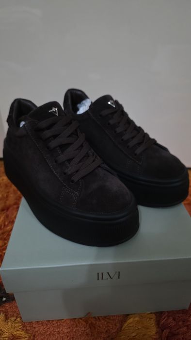 Обувь (кроссовки) ILVI 37 раз демисезонные