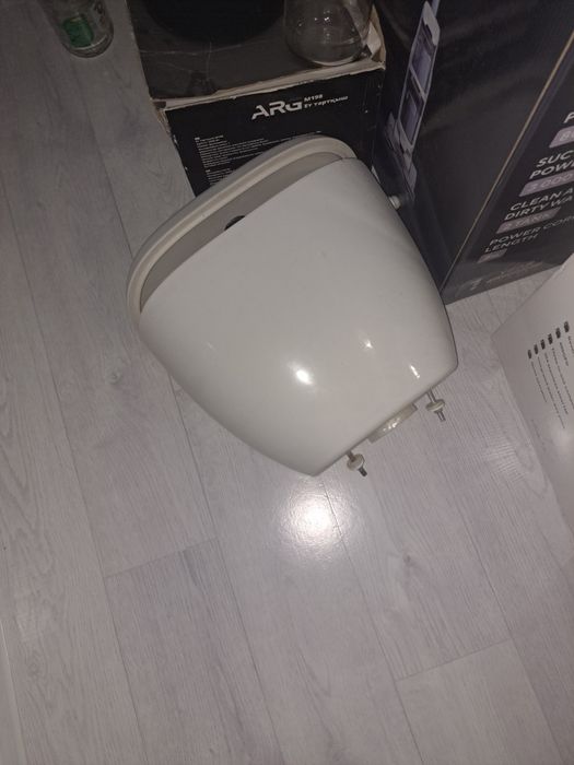 Тулает туалет туалет