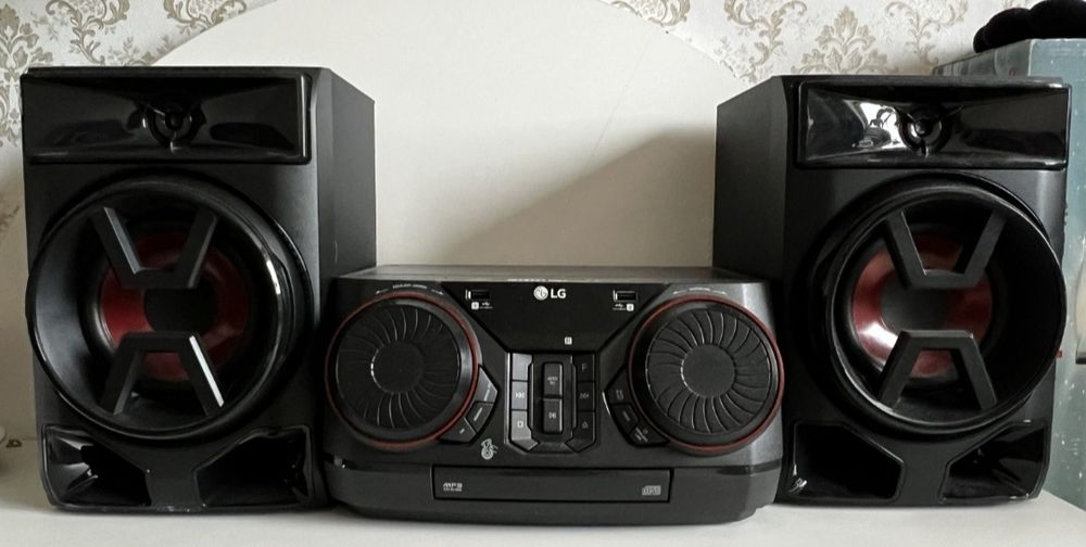 Музыкальный центр новый 1