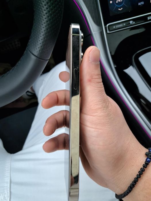 vand iphone 14 pro max