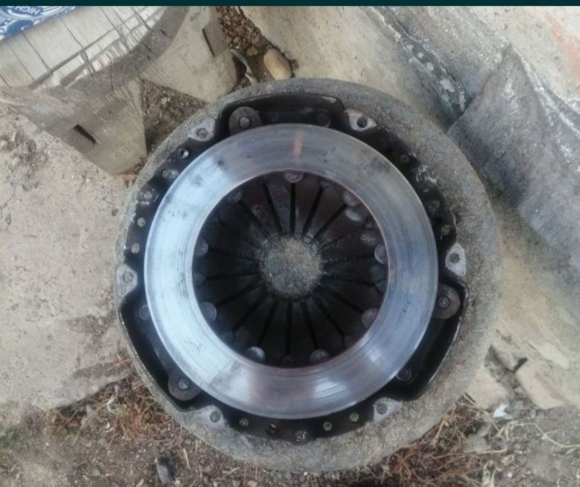 Корзина и диск сцепления Пассат 1.8