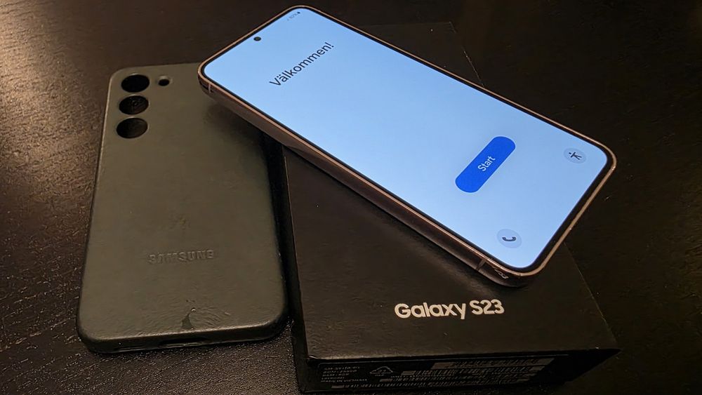 Vand Samsung S23 256GB in stare excelenta