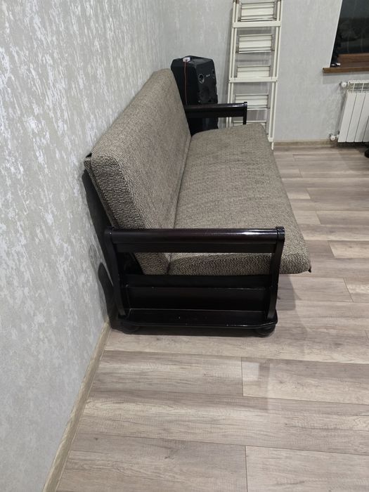 Продам диван и кресло бу самовывоз