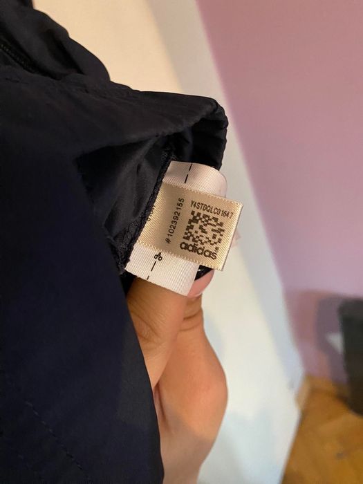 Ветровка на Adidas
