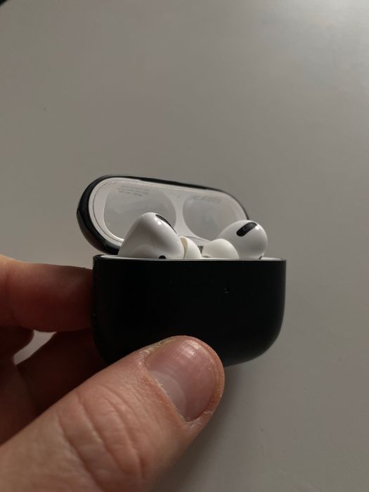 Чехол кожаный apple AirPods Pro 2