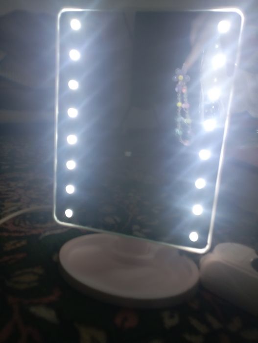 Зеркало с подсветкой
