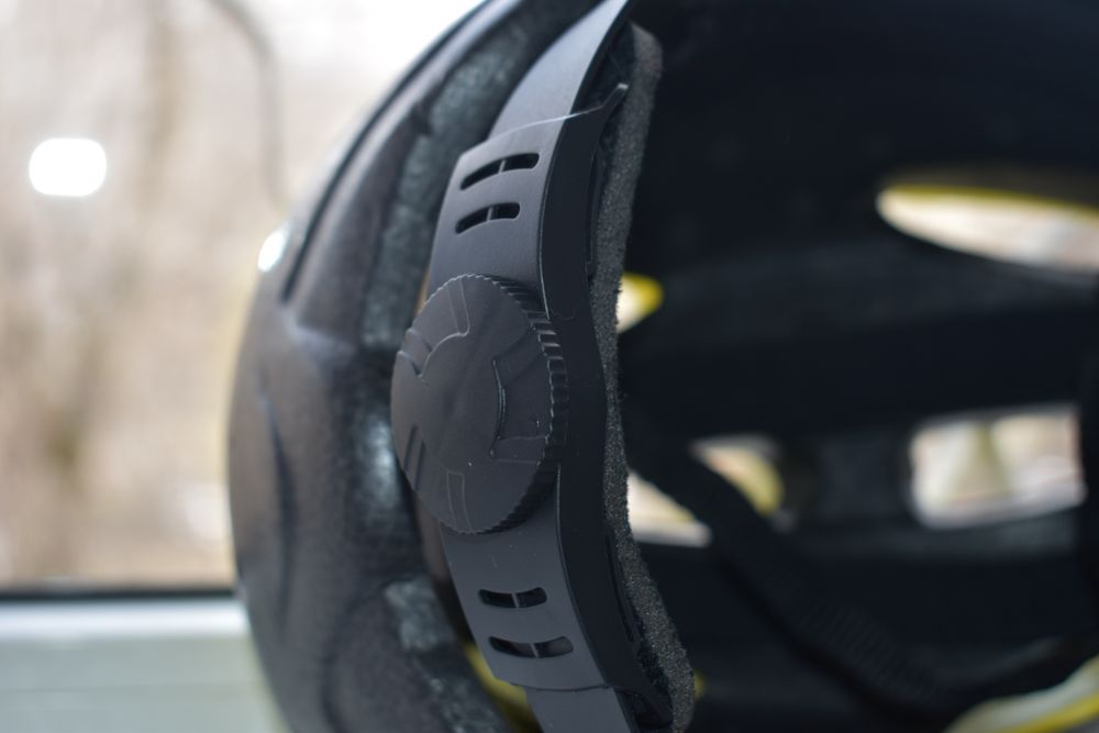 Шлем для роликов / велосипеда REACTION