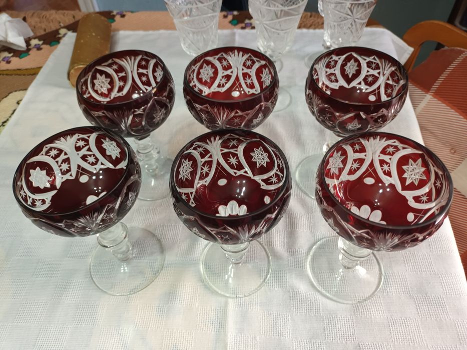 Set 6 pahare rubin Fărcașa, Maramureș anii '80, 18 cm