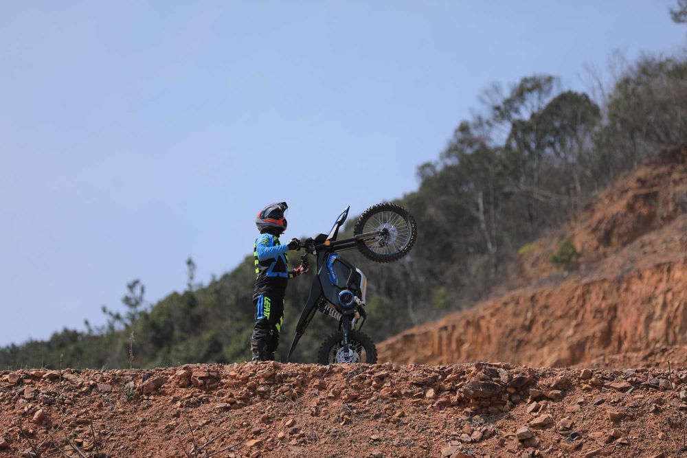 Електрически мотоциклет - кросов мотор - VMOTO - OFF-R