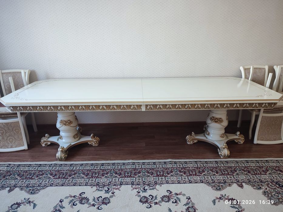 Продам стол со стульями