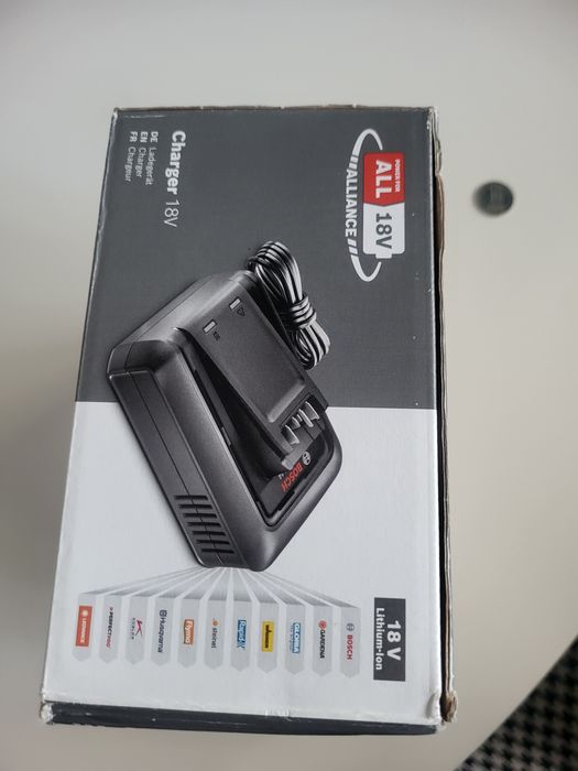 Încărcător Bosch Al 18-44