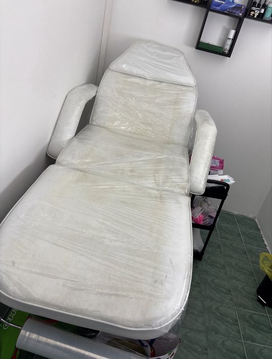 Козметична кушетка