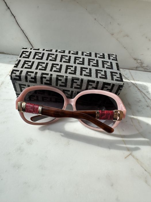 Оригинални дамски очила Fendi промо цена