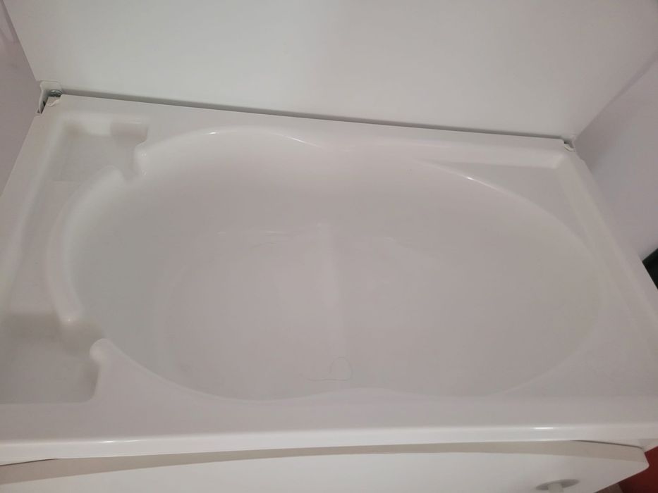 Masa de infasat cu cadita PALI