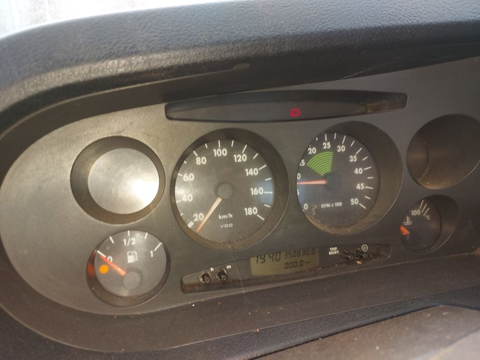 Iveco basculabil motor 2,3 , cu macara, 2004