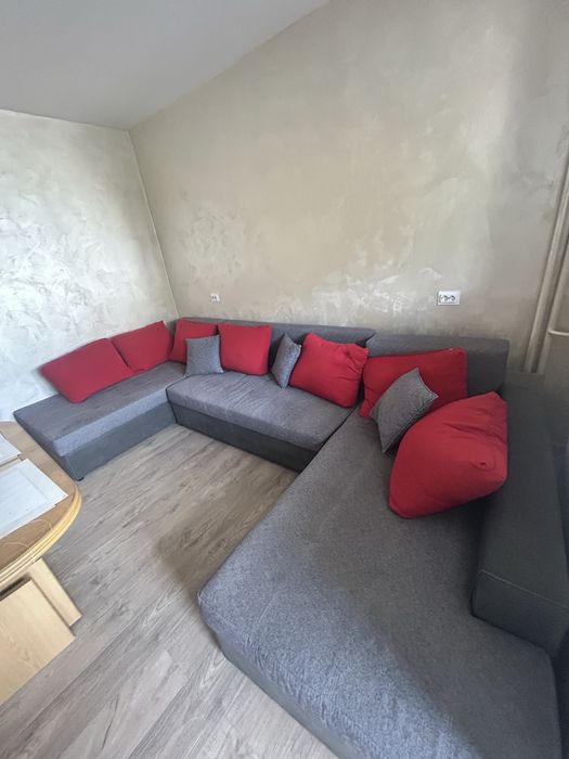 Разтегателен диван