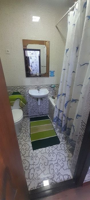 Тез ва Арзон нархда 1-хонали 4-каватда Сотилади. Дом 5-каватлик. 46_кв
