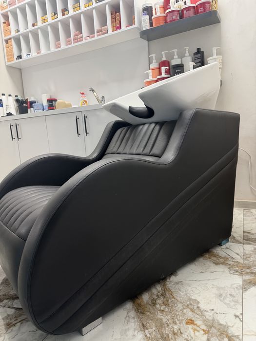 Измивна колона за салон