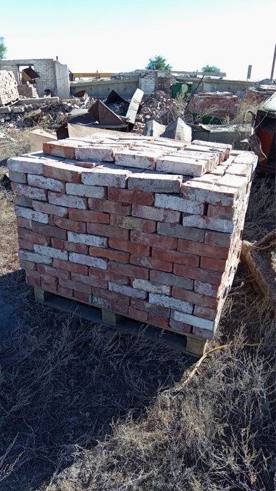 Продам  красный кирпич
