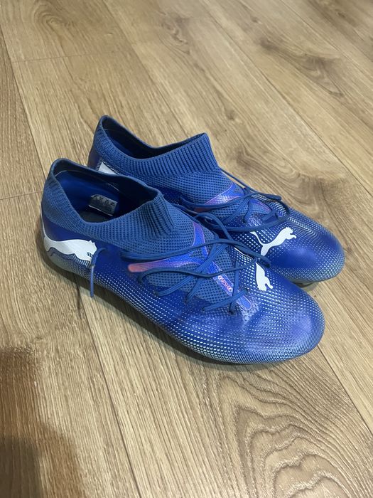 Vând ghete de fotbal puma