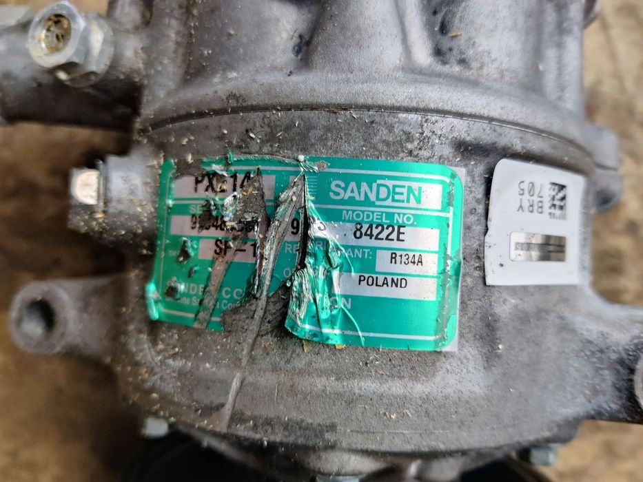 Compresor clima AC Seat Exeo Audi A4 A5 A6 Skoda Vw Passat Tiguan Golf motor 2.0 TDi 8FK351135-421