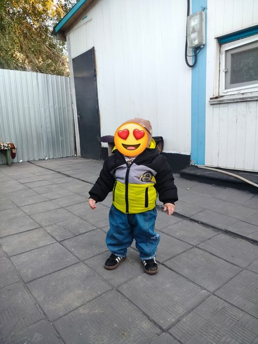 Продам осень-весна куртку