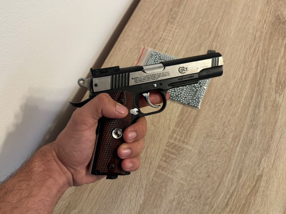 Pistol Airsoft full metal Colt Special Combat +bile metal
