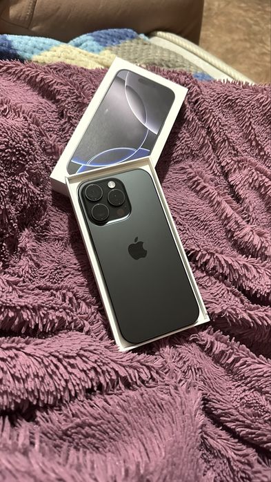 Продам Iphone 16 Pro