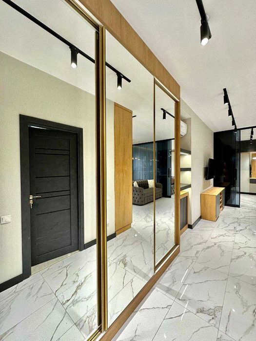 Сдаю 2-х комнатную квартиру в Центре с Евроремонтом Ц6, Минор (P2)