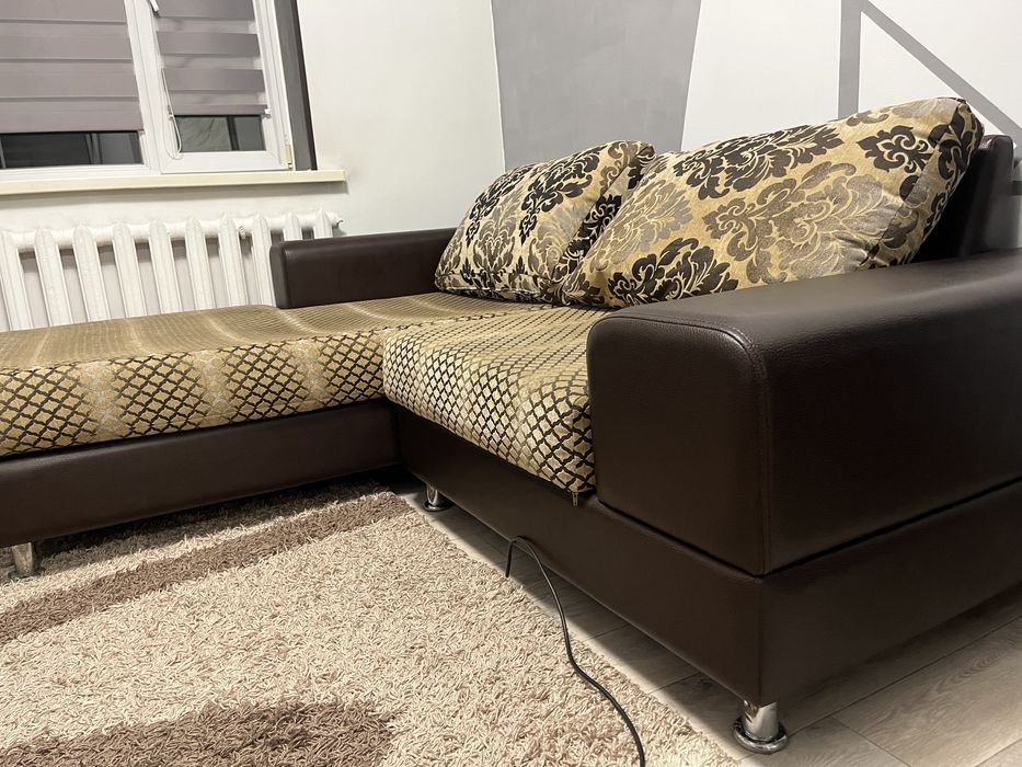 Продам диван в отличном состоянии