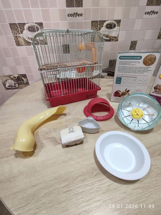 Клетка для джунгарика с аксессуарами