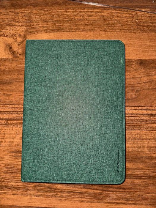 Продается iPad с чехлом